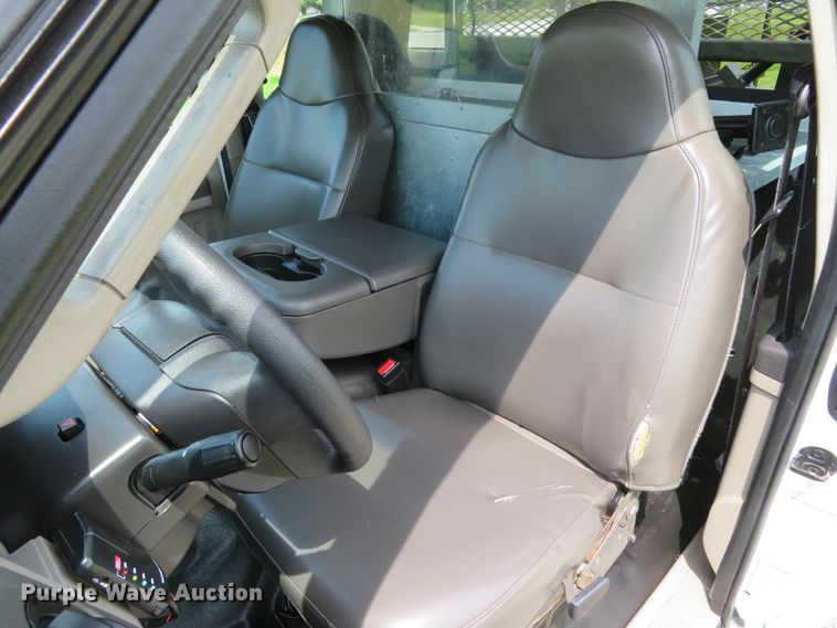 image for item DI2196 2010 Ford F350 Super Duty XL  SuperCab utility bed pickup truck