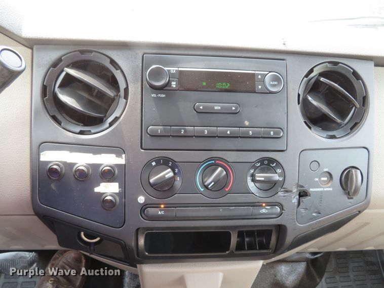 image for item DI2196 2010 Ford F350 Super Duty XL  SuperCab utility bed pickup truck