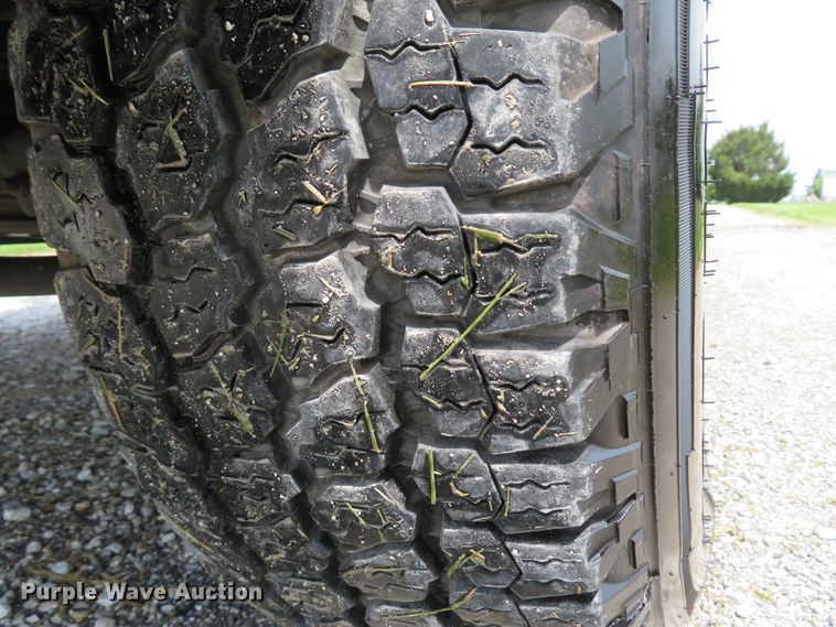 image for item DI2196 2010 Ford F350 Super Duty XL  SuperCab utility bed pickup truck