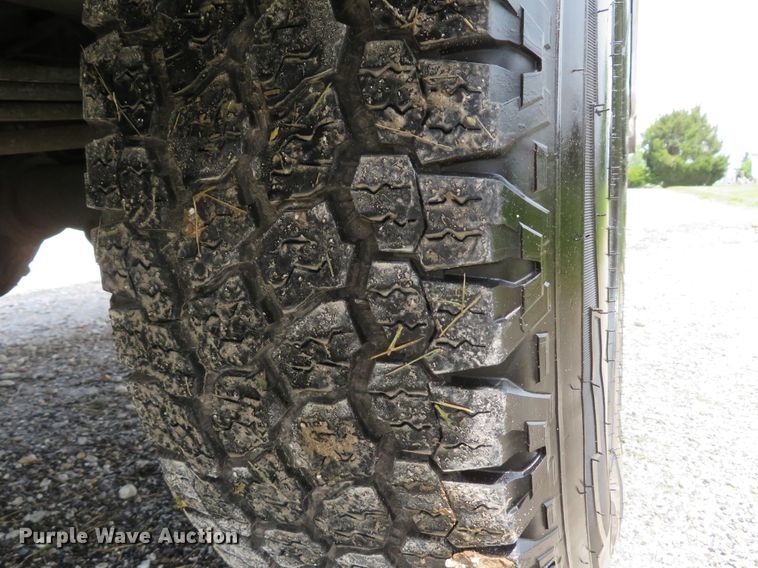 image for item DI2196 2010 Ford F350 Super Duty XL  SuperCab utility bed pickup truck