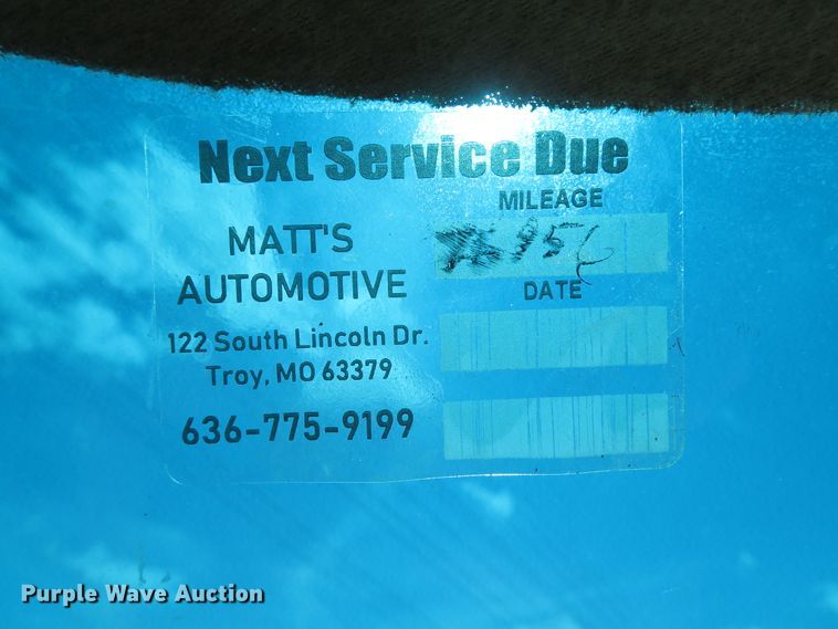 image for item DI2197 2004 GMC C6500  chip bed truck