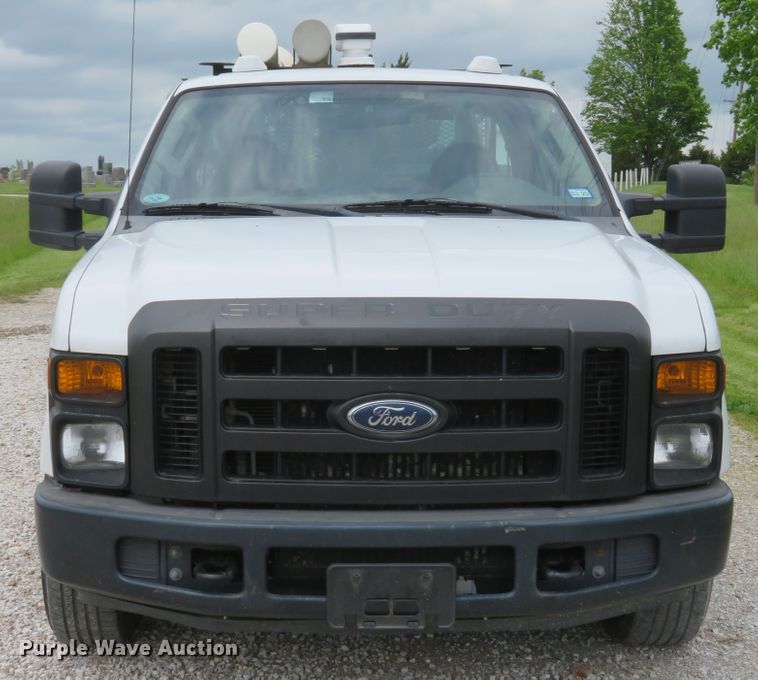 image for item DI2200 2009 Ford F350 Super Duty XL  SuperCab utility bed pickup truck