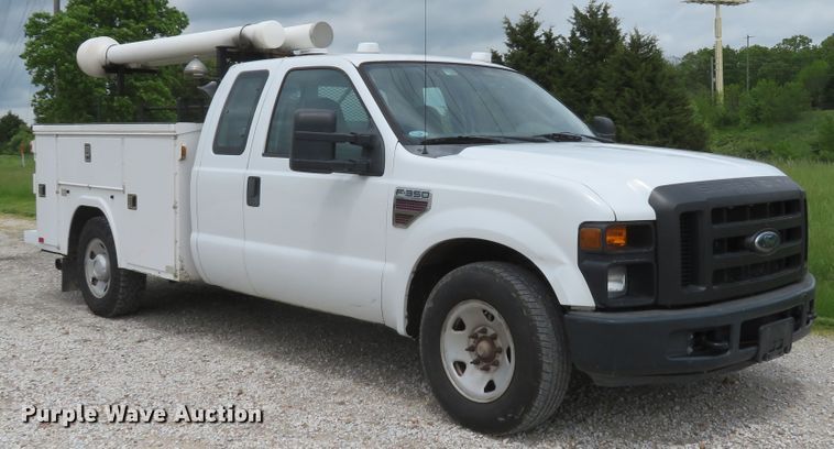 image for item DI2200 2009 Ford F350 Super Duty XL  SuperCab utility bed pickup truck