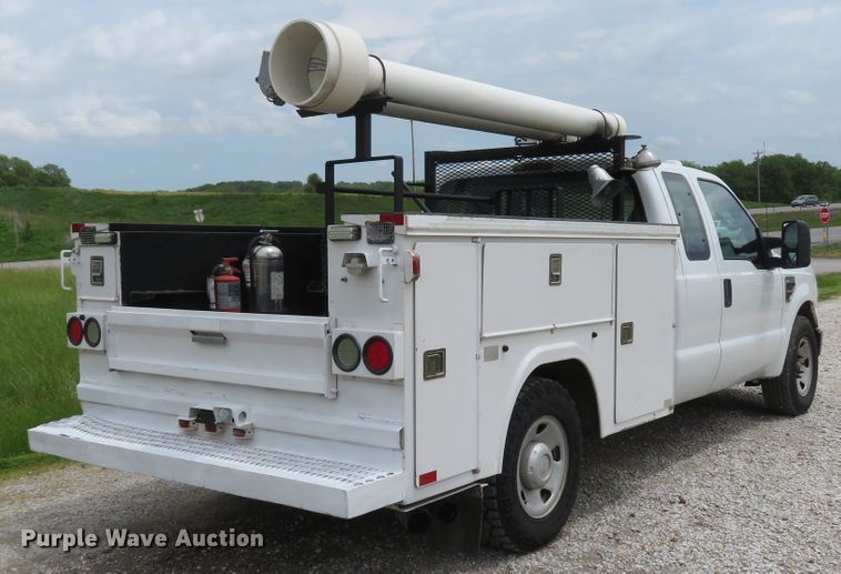 image for item DI2200 2009 Ford F350 Super Duty XL  SuperCab utility bed pickup truck