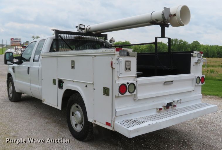 image for item DI2200 2009 Ford F350 Super Duty XL  SuperCab utility bed pickup truck