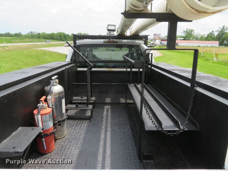 image for item DI2200 2009 Ford F350 Super Duty XL  SuperCab utility bed pickup truck