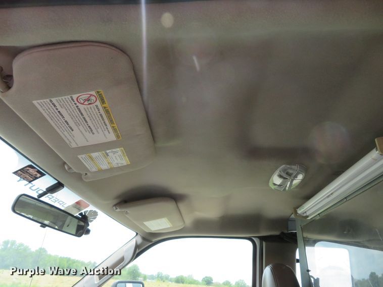 image for item DI2200 2009 Ford F350 Super Duty XL  SuperCab utility bed pickup truck