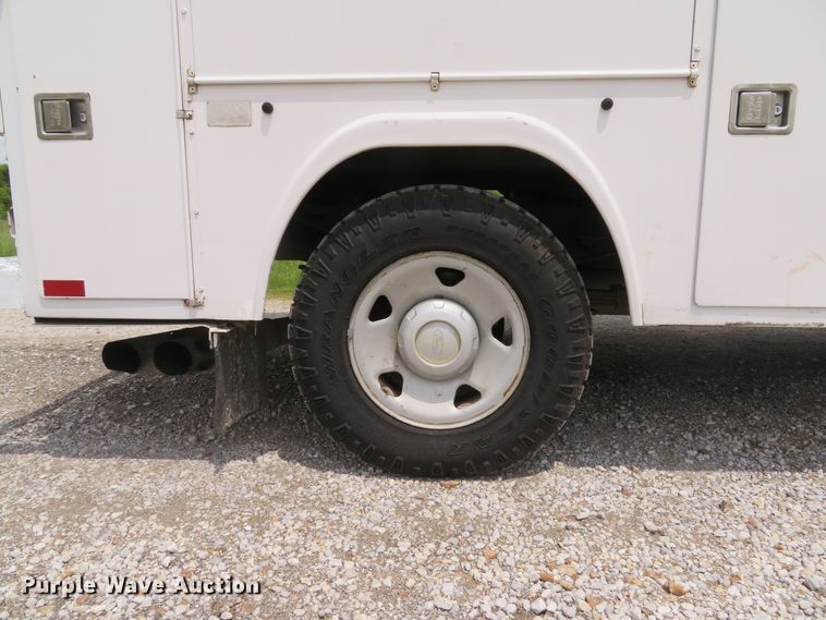 image for item DI2200 2009 Ford F350 Super Duty XL  SuperCab utility bed pickup truck