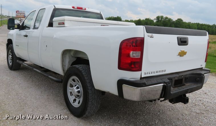 image for item DI2203 2013 Chevrolet Silverado 3500HD  Ext. Cab pickup truck