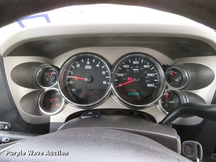 image for item DI2203 2013 Chevrolet Silverado 3500HD  Ext. Cab pickup truck