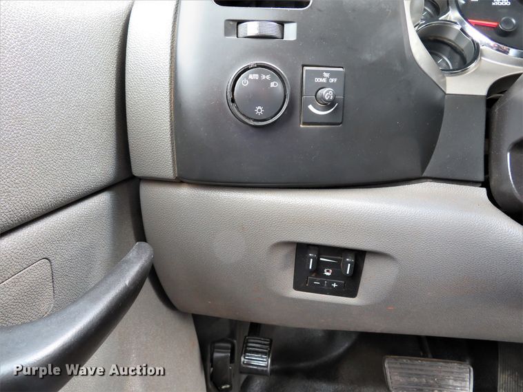 image for item DI2203 2013 Chevrolet Silverado 3500HD  Ext. Cab pickup truck