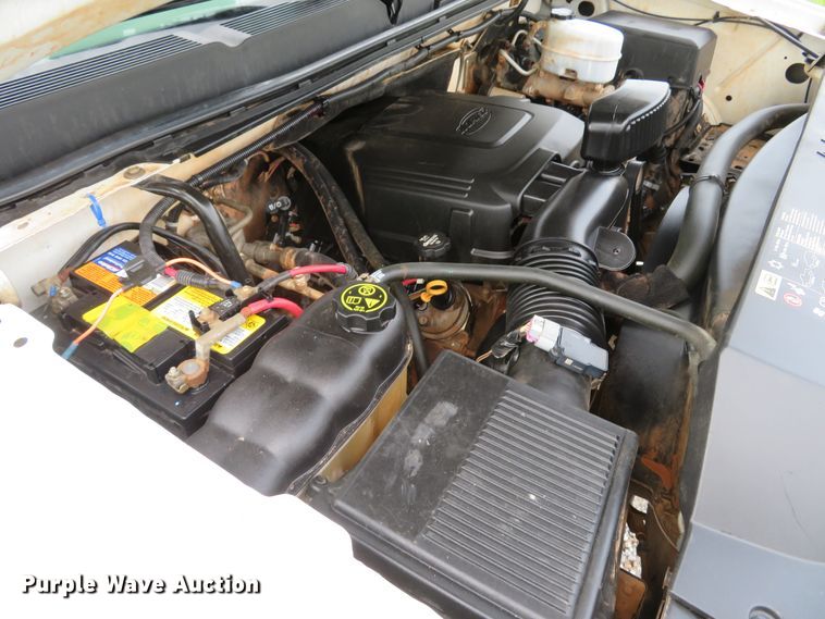 image for item DI2203 2013 Chevrolet Silverado 3500HD  Ext. Cab pickup truck