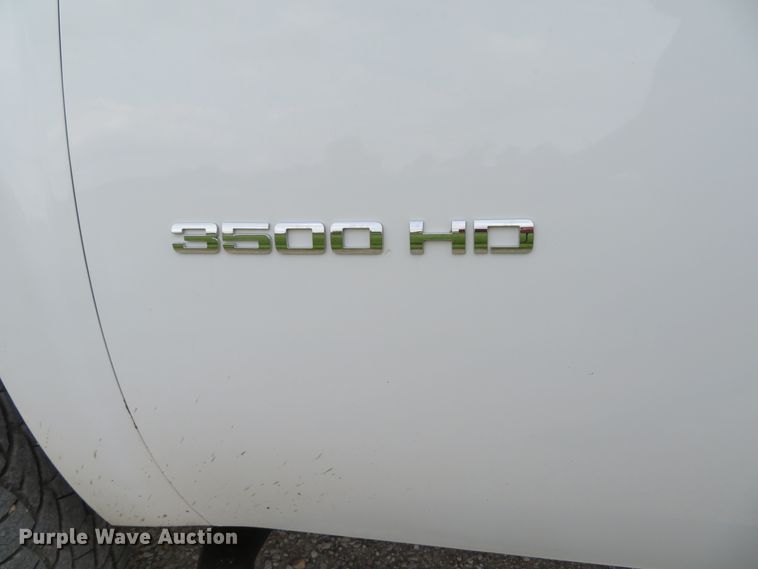 image for item DI2203 2013 Chevrolet Silverado 3500HD  Ext. Cab pickup truck