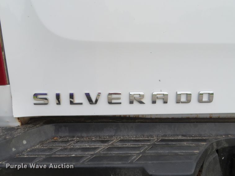 image for item DI2203 2013 Chevrolet Silverado 3500HD  Ext. Cab pickup truck