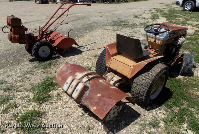 image for item DO9353 Lawn and garden equipment