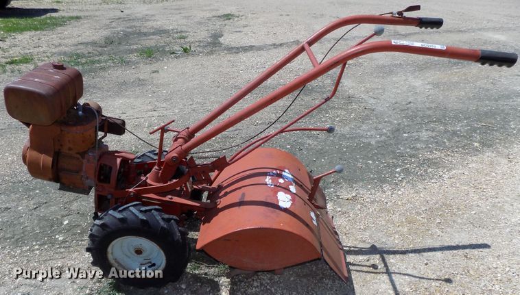 image for item DO9353 Lawn and garden equipment