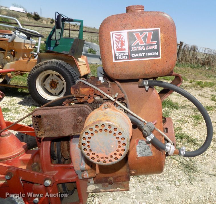 image for item DO9353 Lawn and garden equipment