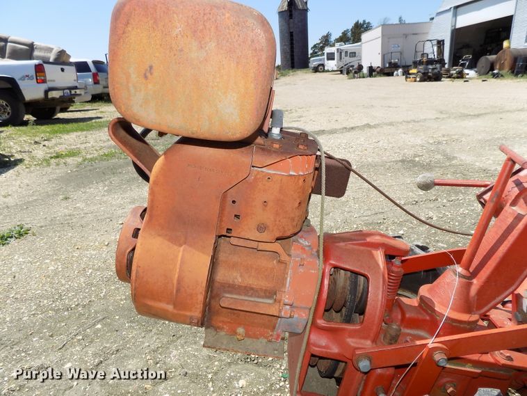 image for item DO9353 Lawn and garden equipment