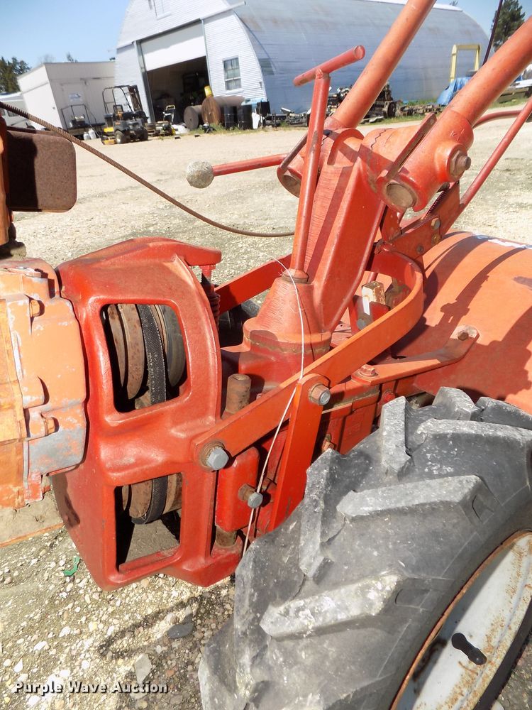 image for item DO9353 Lawn and garden equipment