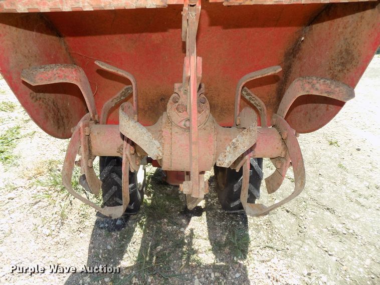 image for item DO9353 Lawn and garden equipment