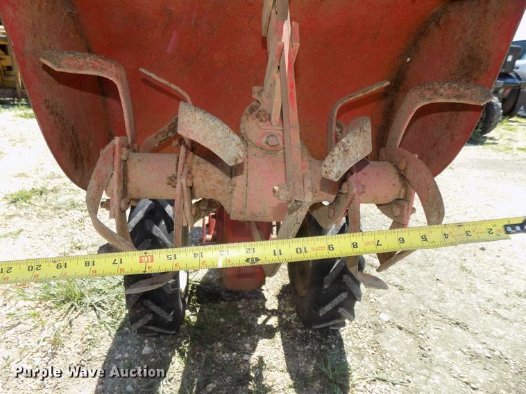 image for item DO9353 Lawn and garden equipment