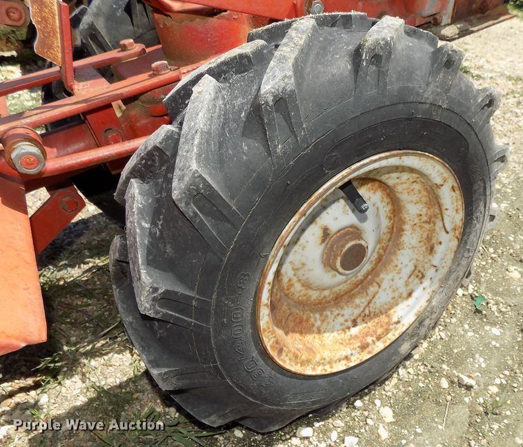 image for item DO9353 Lawn and garden equipment