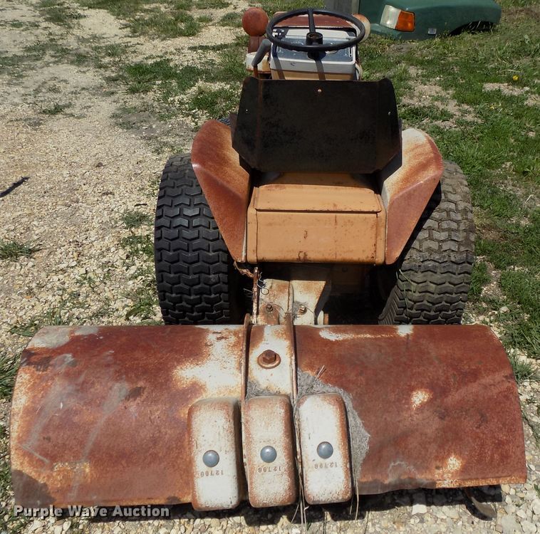 image for item DO9353 Lawn and garden equipment