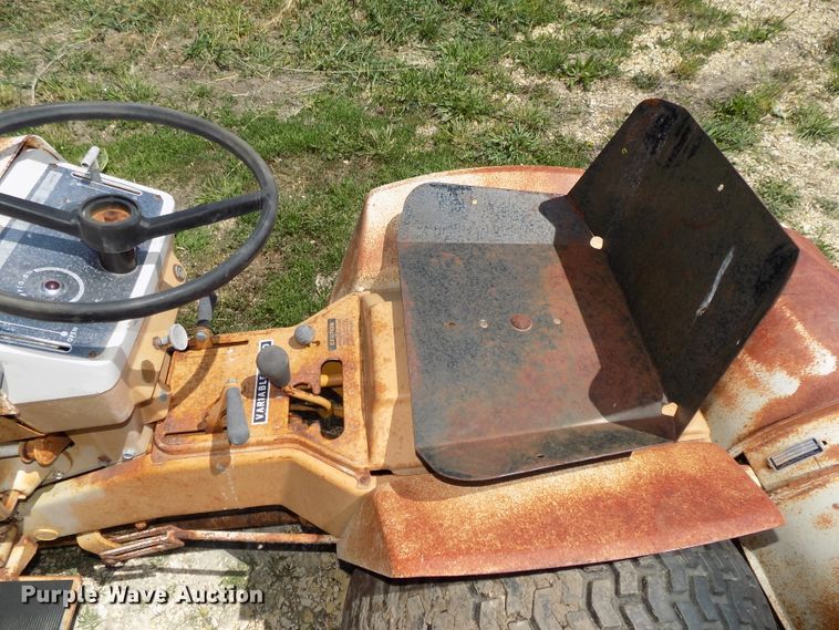 image for item DO9353 Lawn and garden equipment