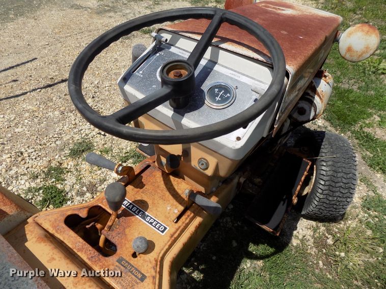 image for item DO9353 Lawn and garden equipment