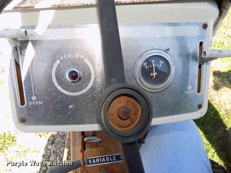 image for item DO9353 Lawn and garden equipment