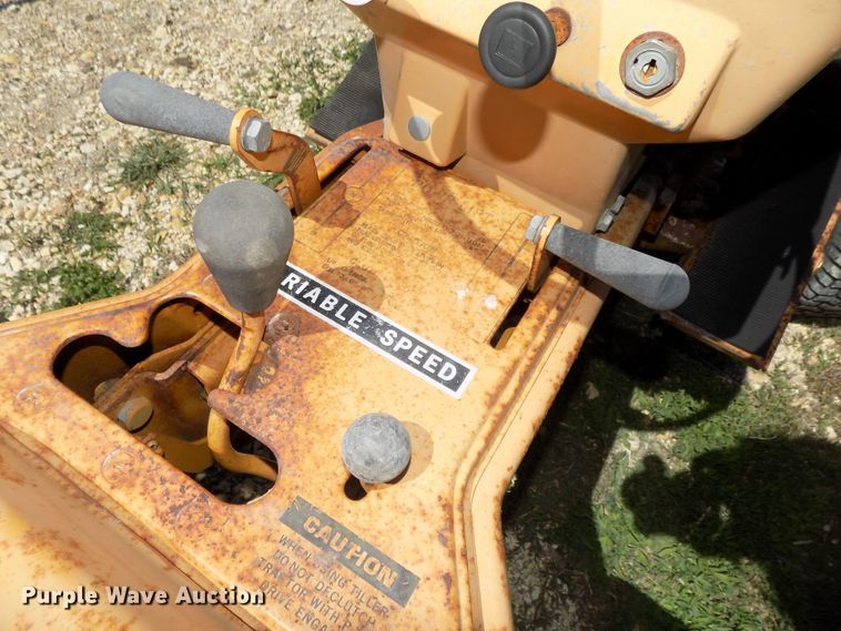 image for item DO9353 Lawn and garden equipment