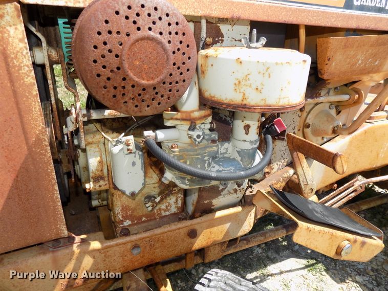 image for item DO9353 Lawn and garden equipment