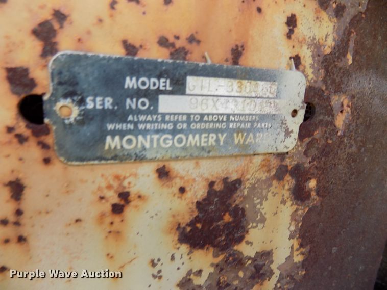 image for item DO9353 Lawn and garden equipment