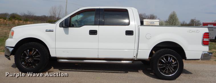 image for item EZ9868 2004 Ford F150 SuperCrew pickup truck