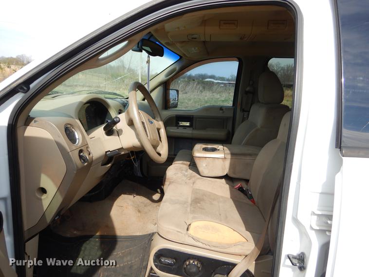 image for item EZ9868 2004 Ford F150 SuperCrew pickup truck