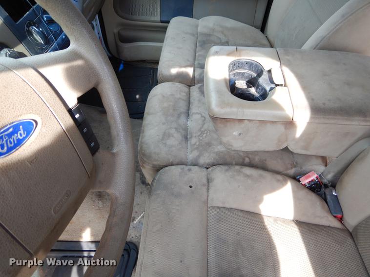 image for item EZ9868 2004 Ford F150 SuperCrew pickup truck