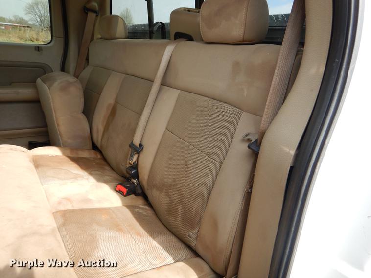 image for item EZ9868 2004 Ford F150 SuperCrew pickup truck