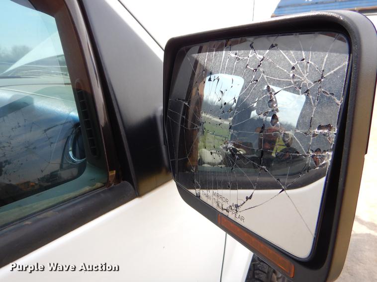 image for item EZ9868 2004 Ford F150 SuperCrew pickup truck