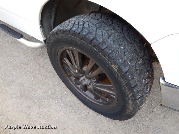 image for item EZ9868 2004 Ford F150 SuperCrew pickup truck