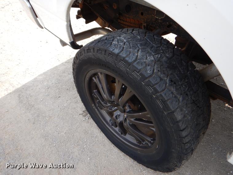 image for item EZ9868 2004 Ford F150 SuperCrew pickup truck