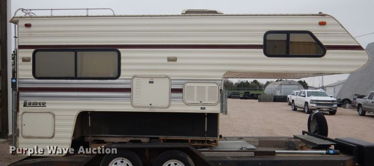 image for item FA9349 1990 Lance 900  slide-in camper