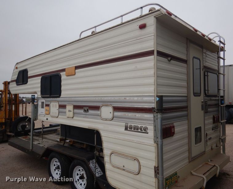 image for item FA9349 1990 Lance 900  slide-in camper