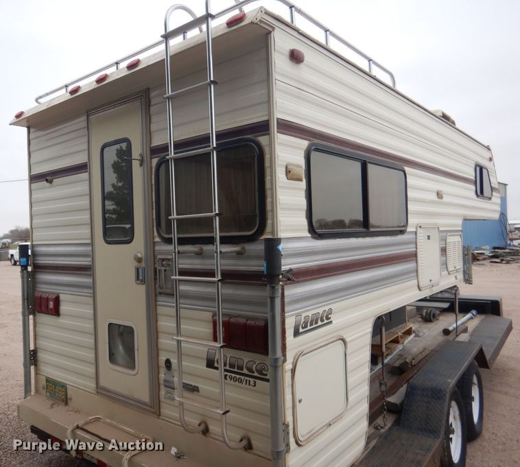 image for item FA9349 1990 Lance 900  slide-in camper