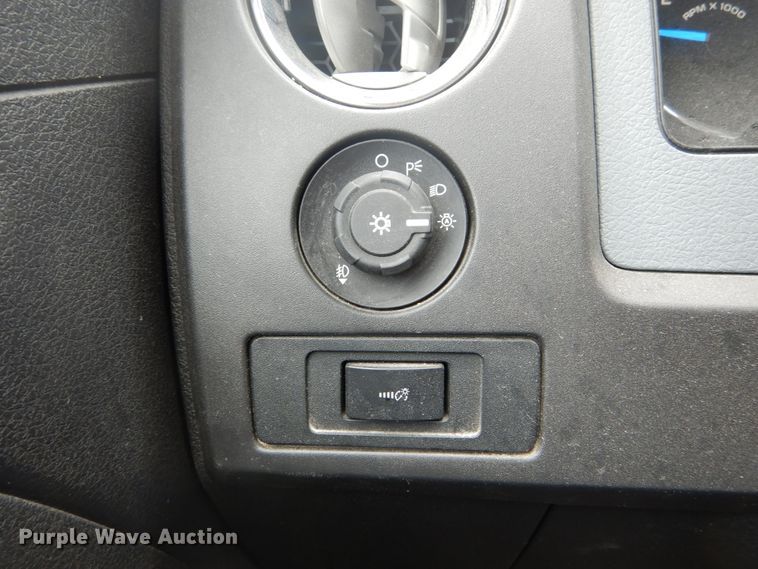 image for item GB9990 2013 Ford F150 XLT  SuperCab pickup truck