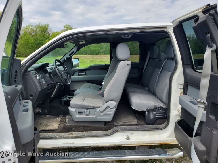 image for item GB9990 2013 Ford F150 XLT  SuperCab pickup truck