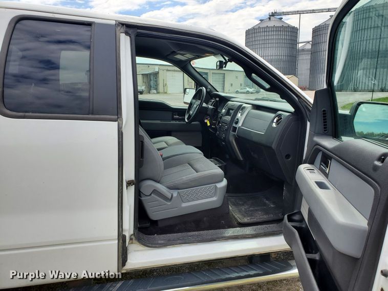 image for item GB9990 2013 Ford F150 XLT  SuperCab pickup truck