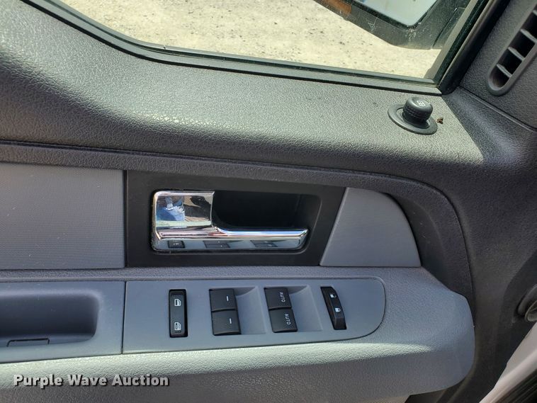 image for item GB9991 2012 Ford F150 XLT  SuperCab pickup truck