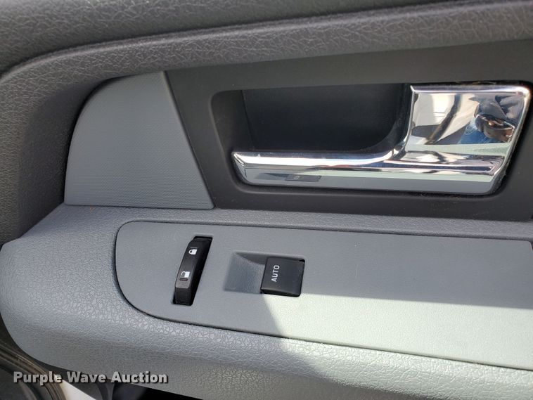 image for item GB9991 2012 Ford F150 XLT  SuperCab pickup truck