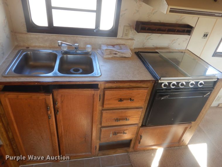 image for item GD9236 1987 Holiday Rambler Monitor DGL camper