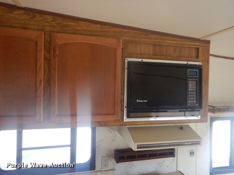 image for item GD9236 1987 Holiday Rambler Monitor DGL camper